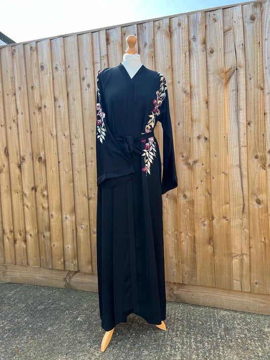 BLACK FLORAL SHOULDER ABAYA