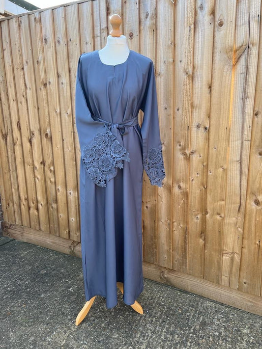 GREY LACE SLEEVE CLOSED ABAYA