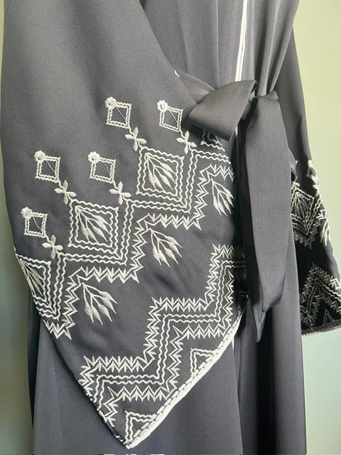 CHARCOAL GREY EMBROIDERED ABAYA